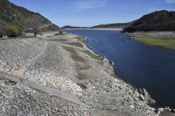 I Pirenei Orientali hanno temporaneamente finito l’acqua potabile