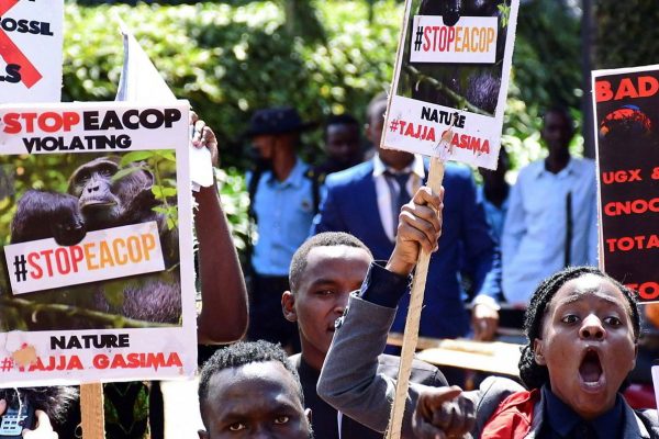 Uganda: il megaprogetto di TotalEnergies trova l’opposizione della popolazione