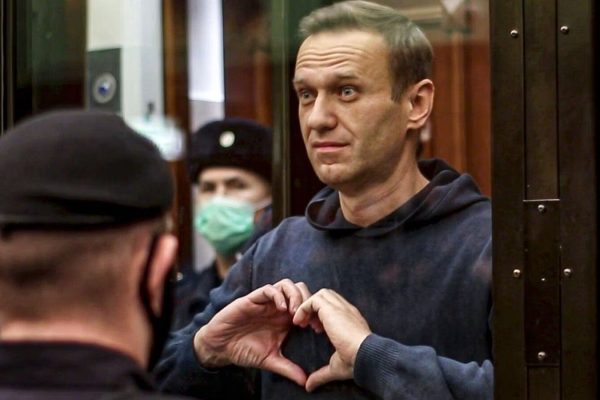 Navalny e una giustizia russa caricaturale